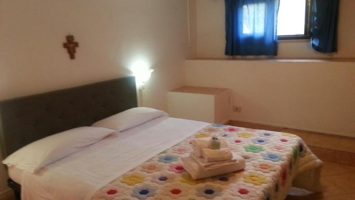 Apartamento Garden Basement - Seminterrato Max 4 Ospiti - Vicino Aeroporto E Fiera Fiumicino