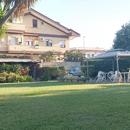 Garden Basement - Seminterrato Max 4 Ospiti - Fiumicino Vicino Aeroporto E Fiera Apartment Exterior photo