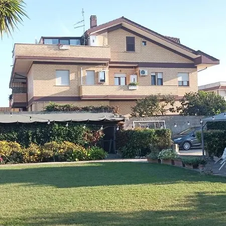Garden Basement - Seminterrato Max 4 Ospiti - Fiumicino Vicino Aeroporto E Fiera Apartment Exterior photo